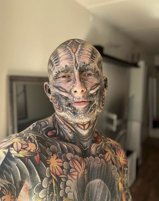 Tattoo addict 95 percent of his body, reveals what he looked like just 5 years ago