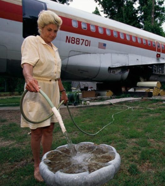 Woman Transforms Boeing 747 Into Fully Functional Home