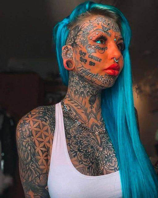 «Like an angel before tattoos!» This is what a 25-year-old girl looked like before 600 tattoos